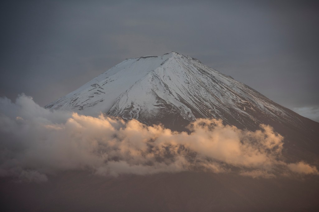 Pursuing the Autumn Dusk: A Photo&nbsp;Essay